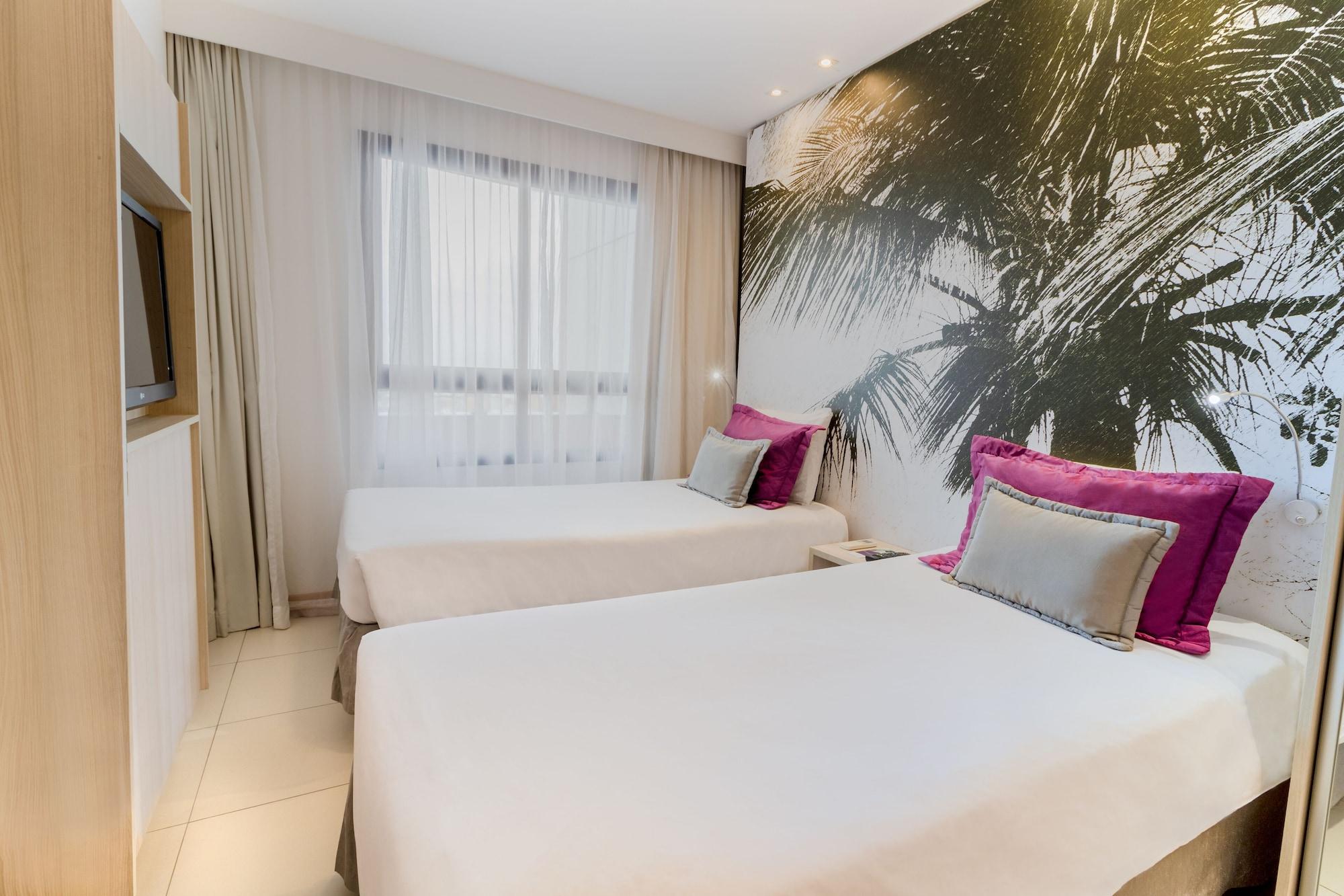 Mercure Salvador Boulevard Hotel Esterno foto