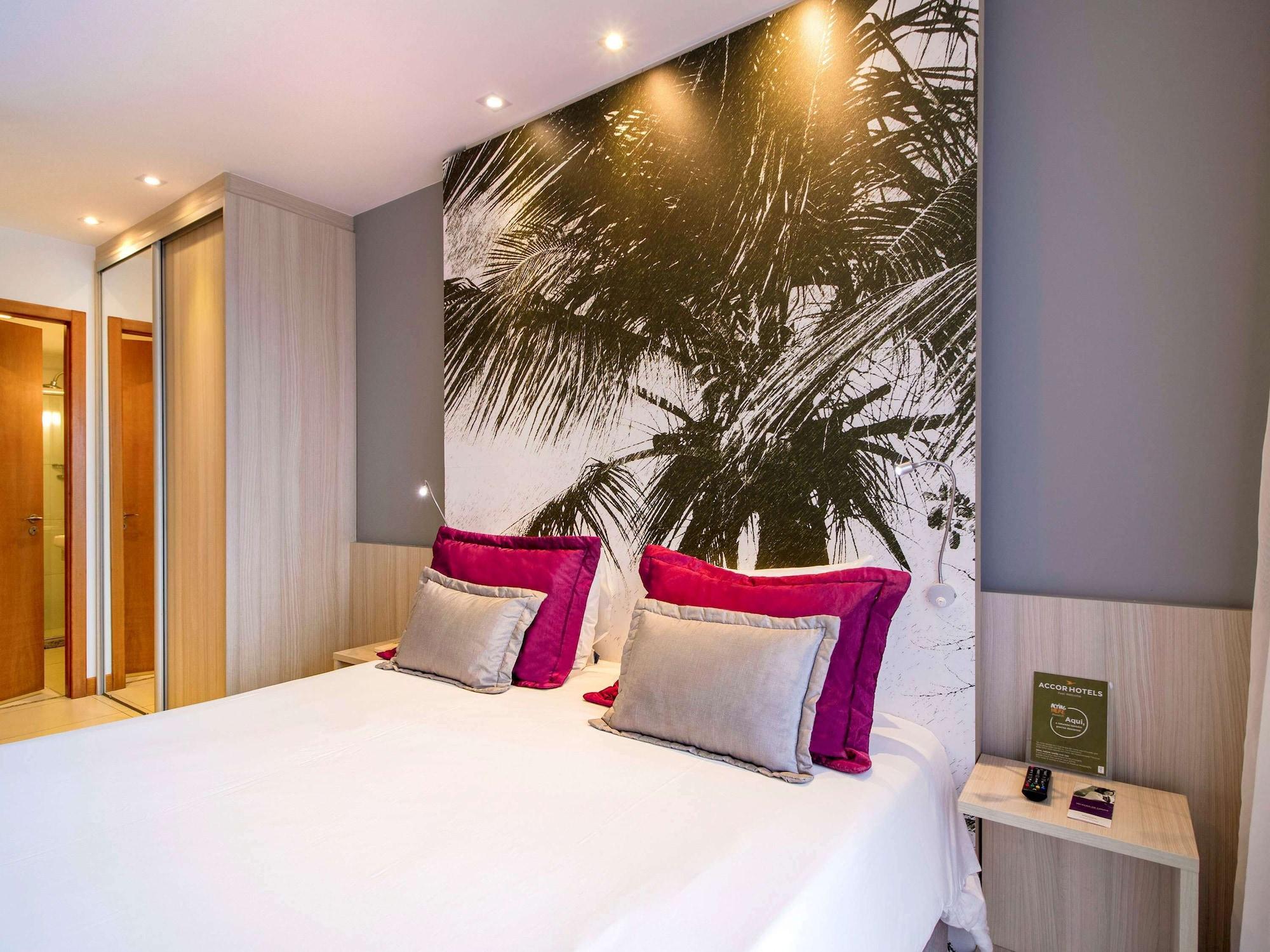 Mercure Salvador Boulevard Hotel Esterno foto
