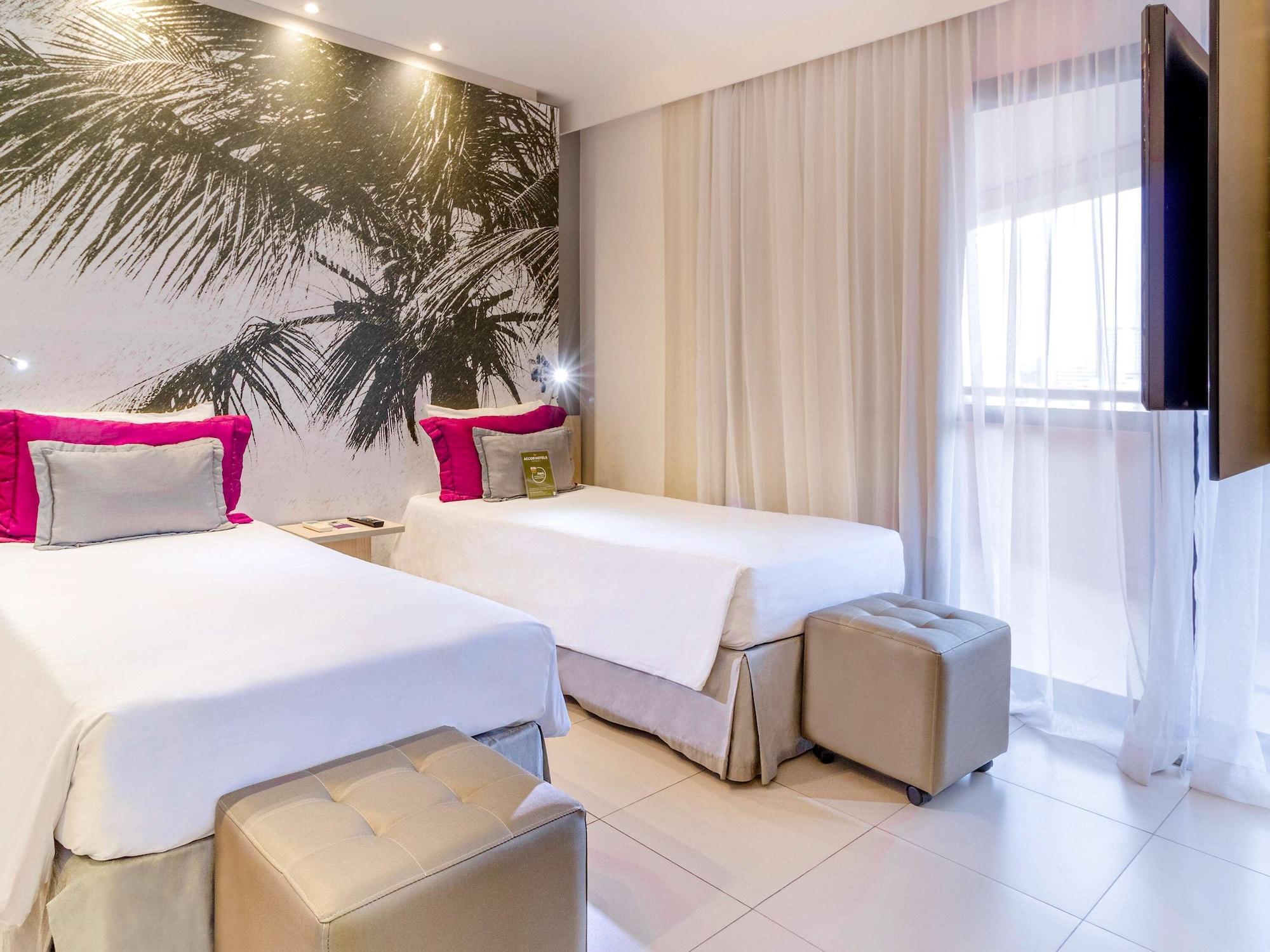 Mercure Salvador Boulevard Hotel Esterno foto