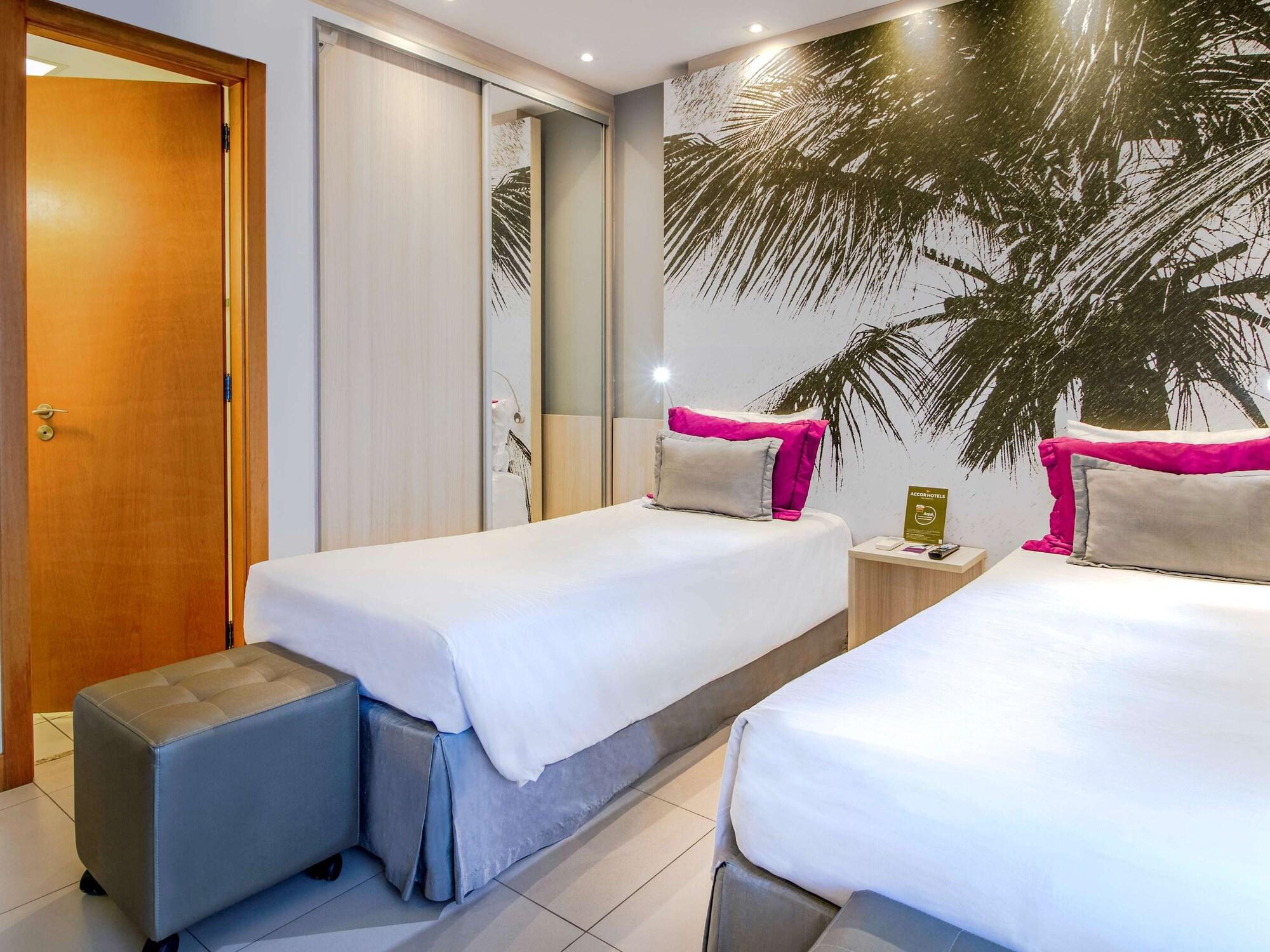 Mercure Salvador Boulevard Hotel Esterno foto