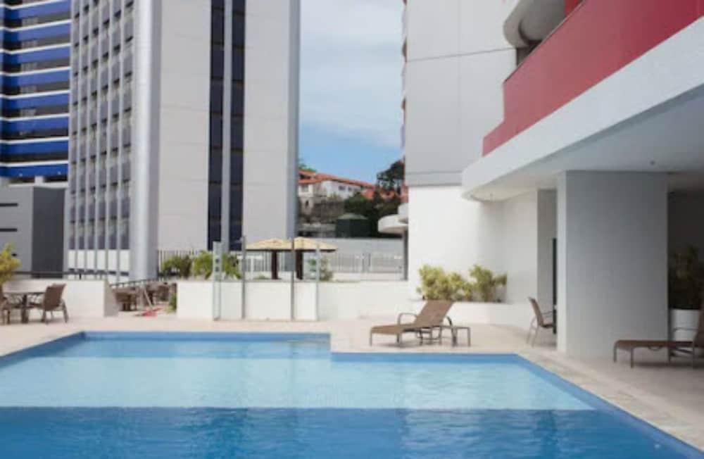 Mercure Salvador Boulevard Hotel Esterno foto